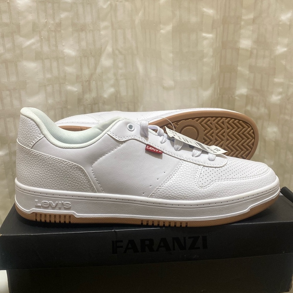 Size 11 Levi’s